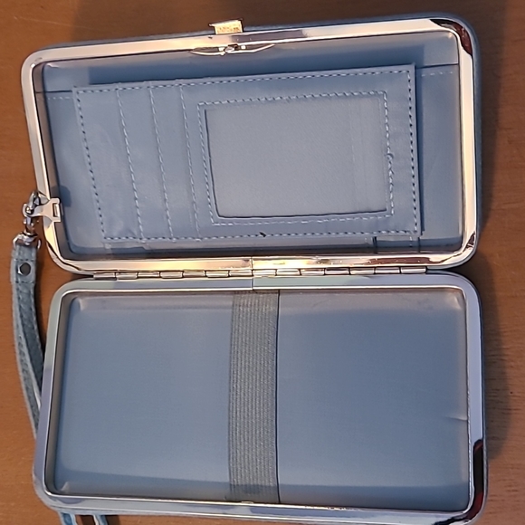 Wallet - Picture 2 of 5